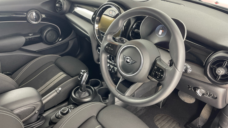 MINI Hatchback 2.0 Cooper S Classic Premium 5dr Auto Petrol Hatchback